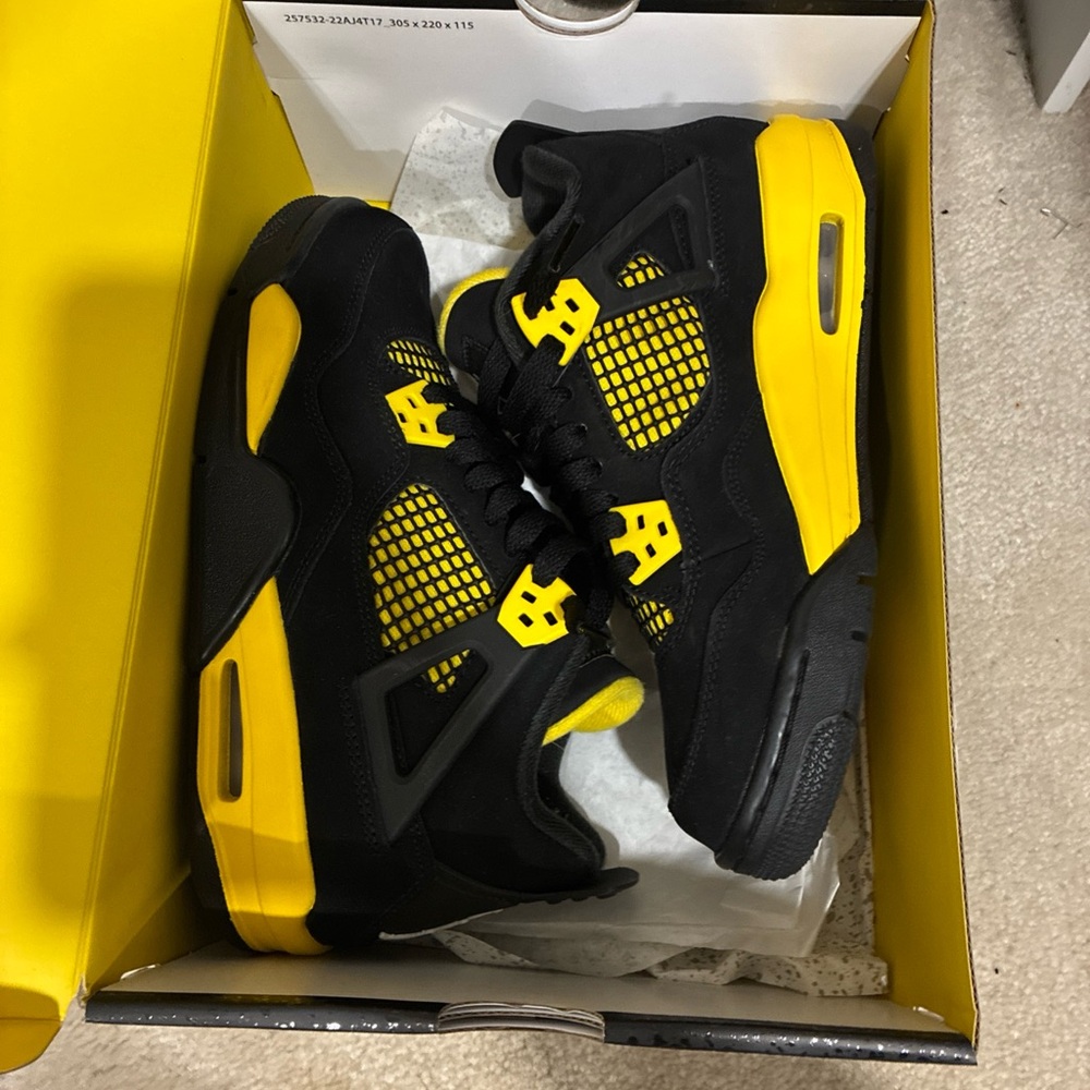 Jordan Black and Yellow Sneakers - Picture 7 of 8